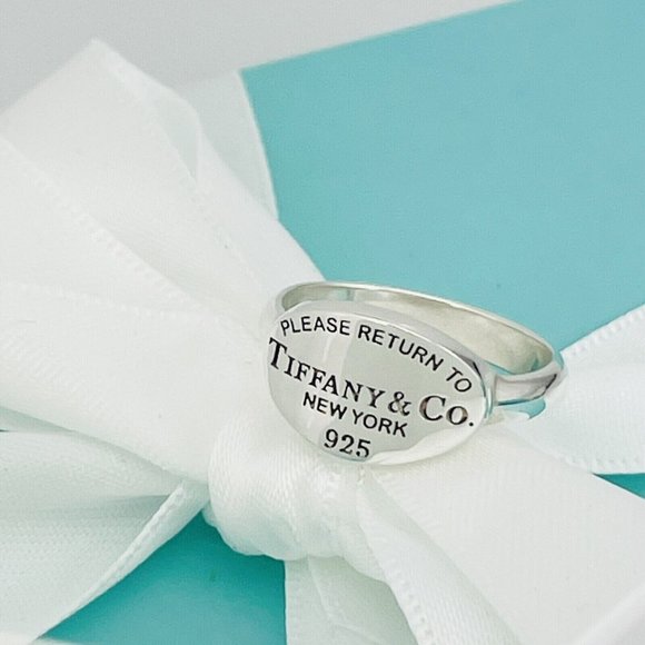 Size 5 Please Return to Tiffany & Co Oval Signet Ring in Sterling Silver - Picture 3 of 6